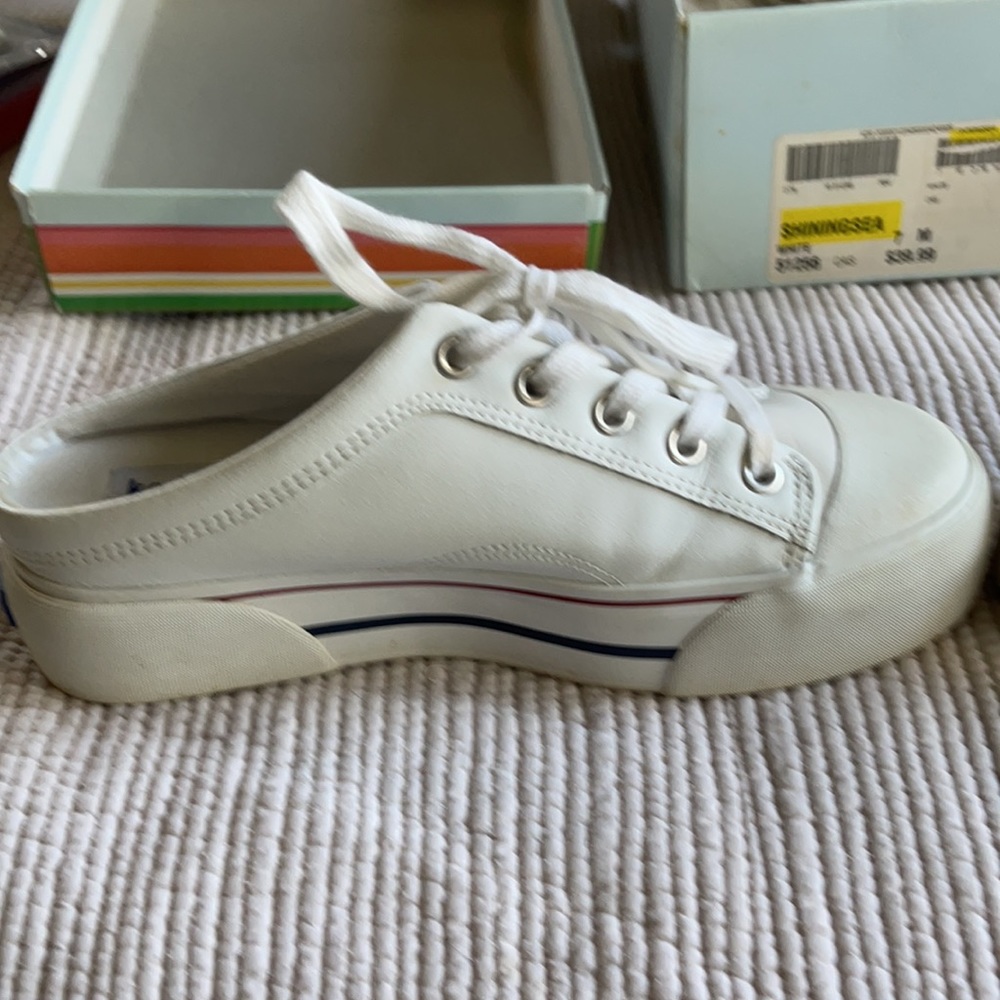 Keds Slip On’s - Picture 3 of 3